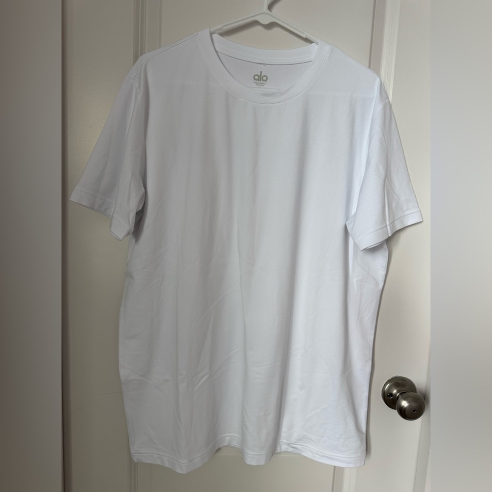 Alo Men’s Classic Crew Neck T-Shirt